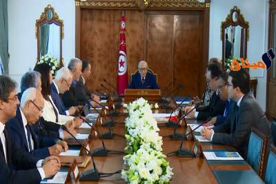 في آخر اجتماع للموقعين على وثيقة قرطاج...رئيس الجمهورية:تغيير الحكومة ليس خلافا جوهريا