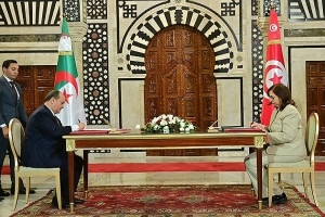 في مجالات مُختلفة...تونس والجزائر توقّعان 25 اتفاقية تعاون