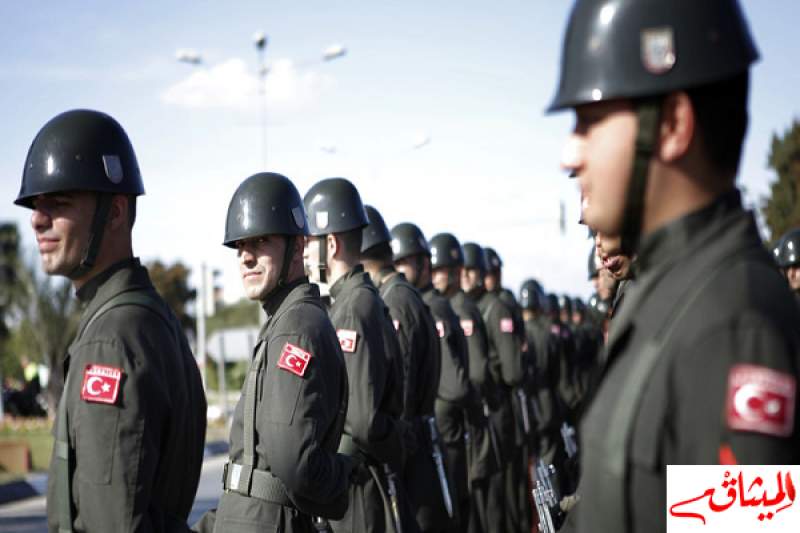عسكريون أتراك بقاعدة للناتو يطلبون اللجوء في ألمانيا