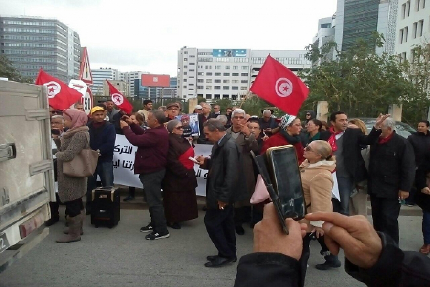 وقفة احتجاجية أمام السفارة التركية بالعاصمة (صور +فيديو)