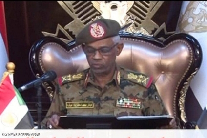 وزير الدفاع السوداني  يُعلن الإطاحة بعمر البشير واعتقاله في 