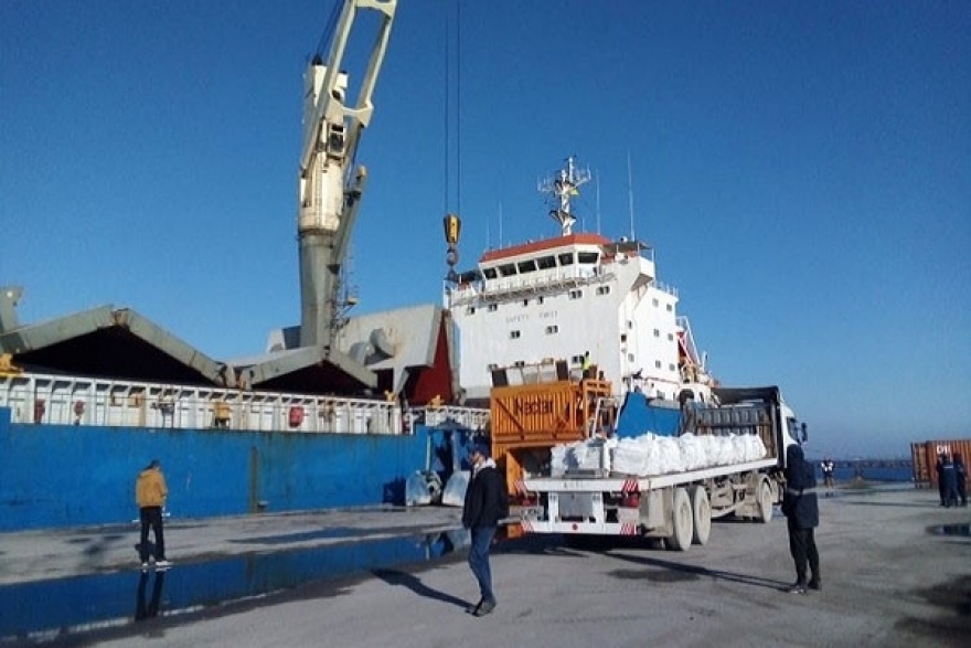 رُسو سفينة محملة بـ11 ألف طن من سماد الأمونيتر الموجه للقطاع الفلاحي بميناء منزل بورقيبة