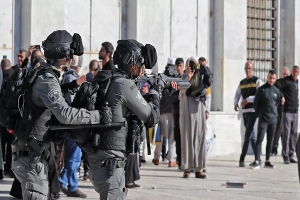 استشهاد فلسطيني برصاص قوات الاحتلال قرب حاجز قلنديا