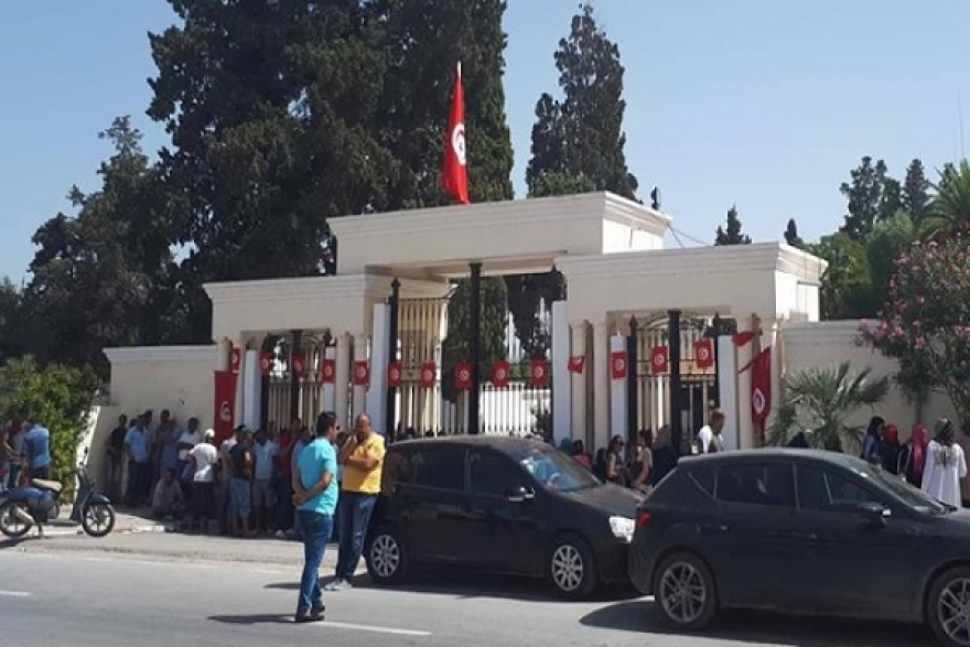 بتدخل القوة العامة:إعادة فتح مصنع "شوكوطوم" وإيقاف 25 عاملا