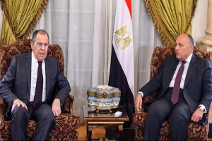 وزير الخارجية الروسي يصل القاهرة