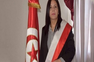الإفراج عن رئيسة بلدية طبرقة
