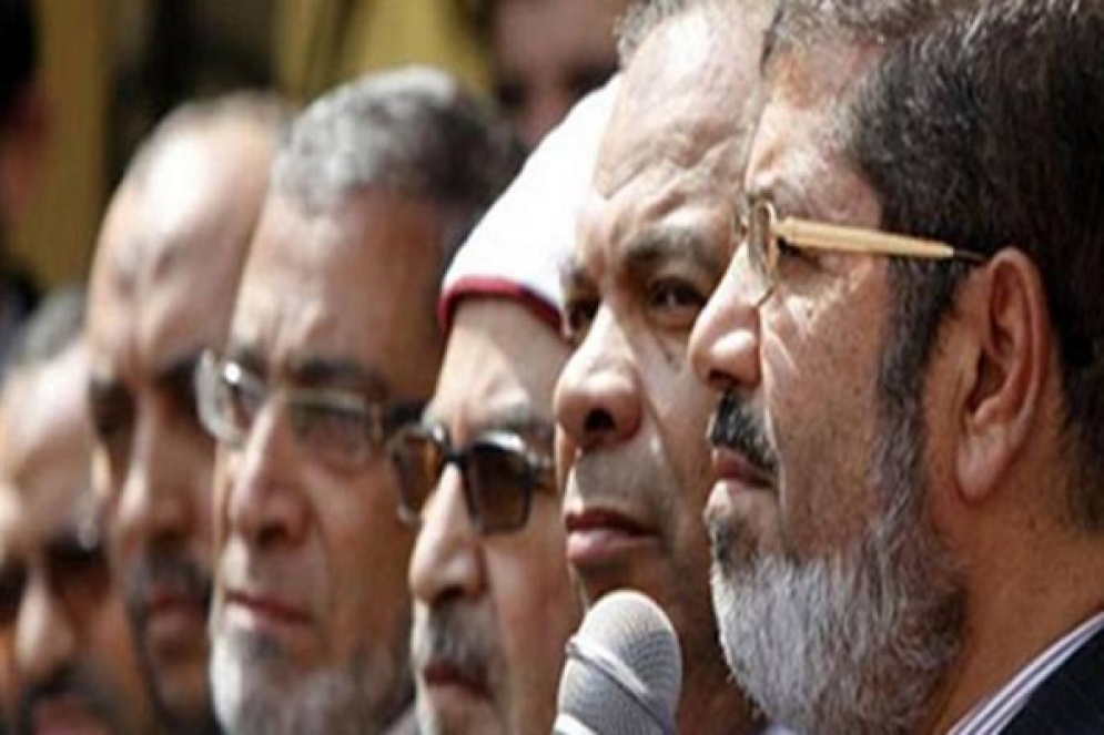 &quot;الإخوان المسلمون&quot; تصف وفاة محمد مرسي بجريمة قتل متعمدة 