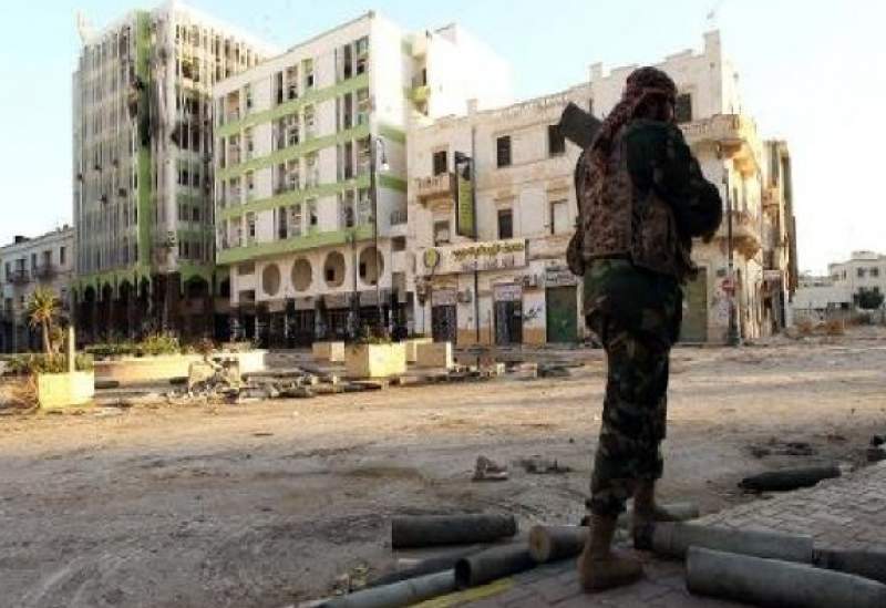 الجيش الليبي يسيطر على مناطق في بنغازي و ميناء المريسة الإستراتيجي