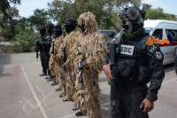 بالصور:عملية بيضاء لمختلف الوحدات الأمنية بضاحية قمرت