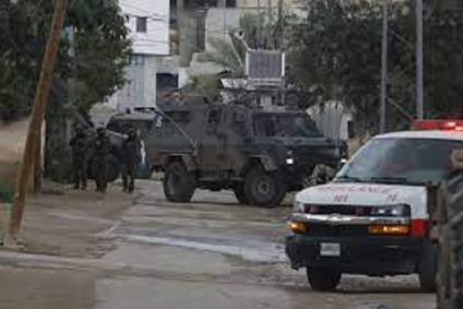 القوات الصـ.ـهيونية تعتقل 84 فلسطينيا من الضفة الغربية