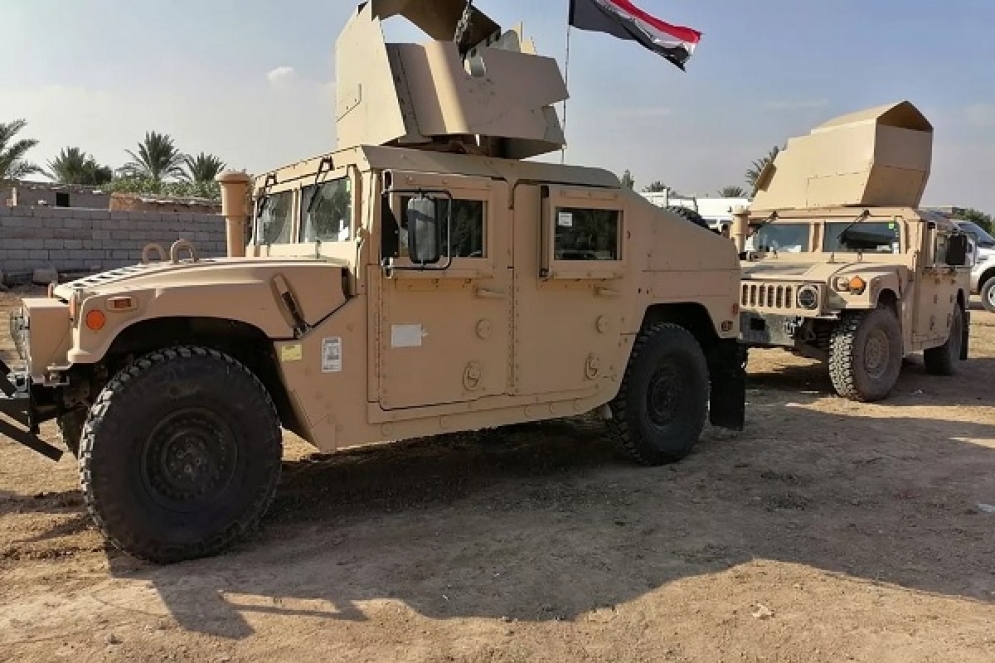 الجيش العراقي في طريقه لتسلم مقر التحالف الدولي في قاعدة "عين الأسد" بالأنبار