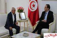 الشاهد والعباسي يلتحقان باجتماع وفدي الحكومة والإتحاد  &nbsp;