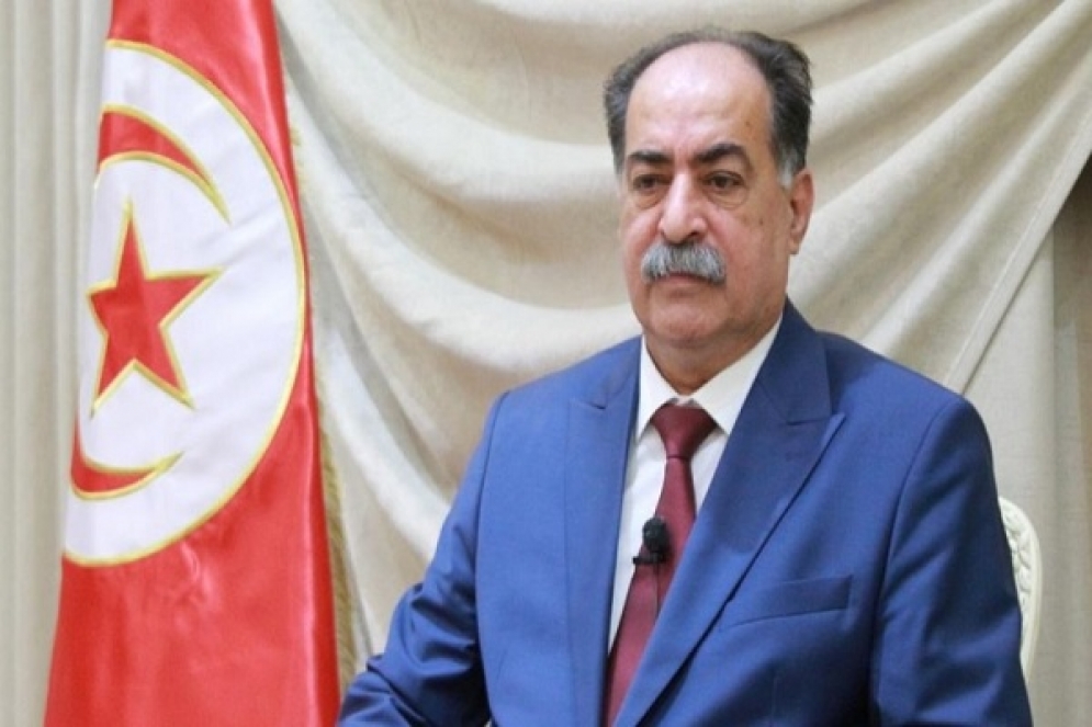 وزير الداخلية: تونس لن تكون معبرا أو مقرّا لمن يفدون إليها خارج إطار القانون