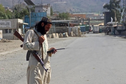 أنباء عن استئناف محادثات السلام بين أفغانستان وباكستان