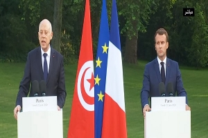 ماكرون: سنمنح تونس قرضاً جديداً بقيمة 350 مليون يورو