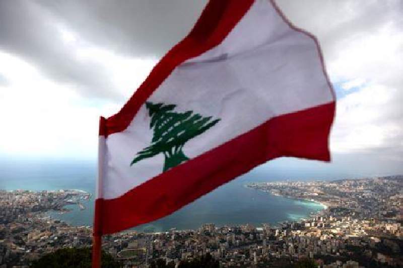 السعودية و الإمارت و الحرين تحذر رعاياها من السفر إلى لبنان
