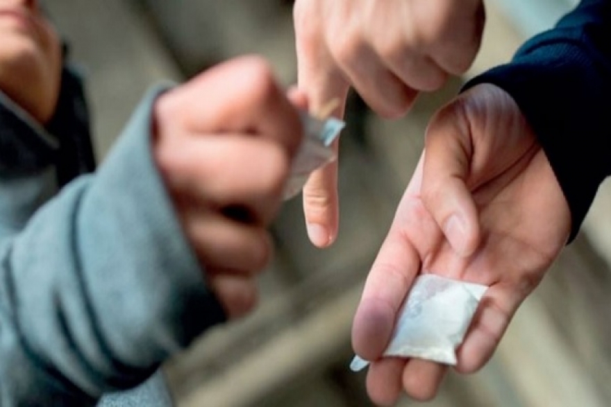 بنزرت...الإطاحة بمروج مخدرات بمحيط المؤسسات التربوية