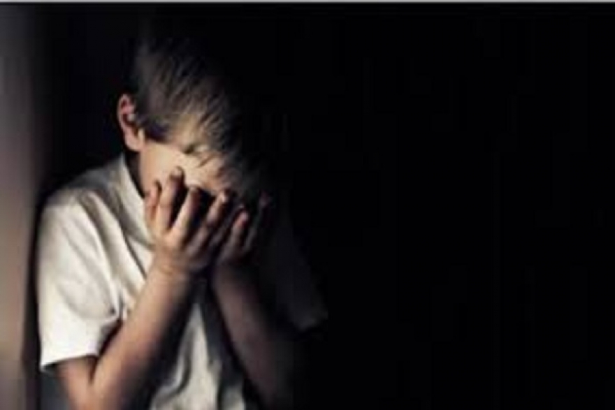 جريمة الاعتـ.ـداء على طفل.. جمعيات ومنظمات تدعو إلى محاسبة المتورّطين