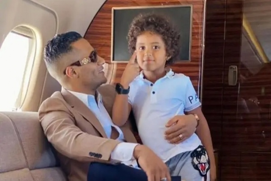 حبس نجل محمد رمضان سنة مع إيقاف التنفيذ في واقعة التعدي على زميله