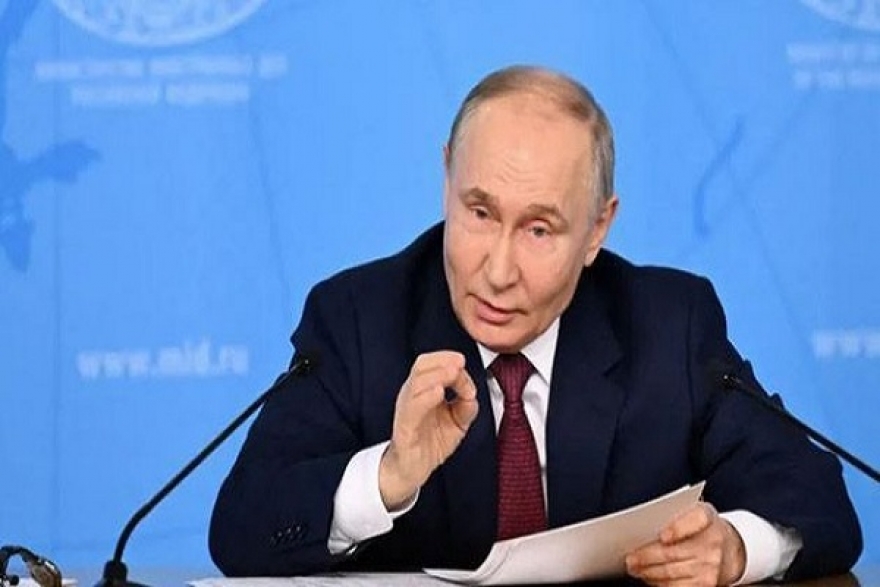 بوتين يقترح لقاء زيلينسكي في موسكو خلال اتصاله بترامب