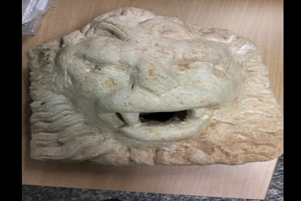 الديوانة تُحبط محاولة تهريب قطعة أثرية