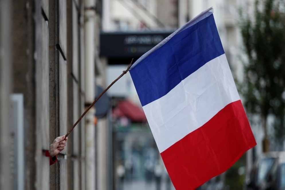 ردّا على الغاء صفقة غواصات: فرنسا تلغي احتفالا ضخما بسفارتها في أمريكا