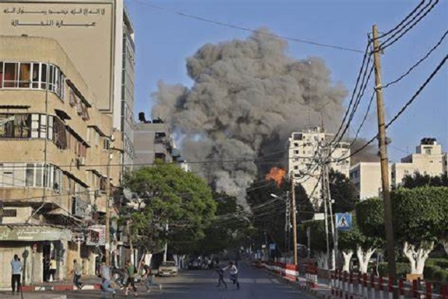 الناطق باسم حركة حـ،ـماس: المُحادثات مستمرة مع الوسطاء لإلزام الاحتلال باتفاق وقف النار