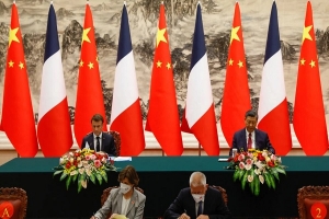 ماكرون: نعول على الرئيس الصيني لإعادة روسيا و أوكرانيا إلى طاولة المفاوضات