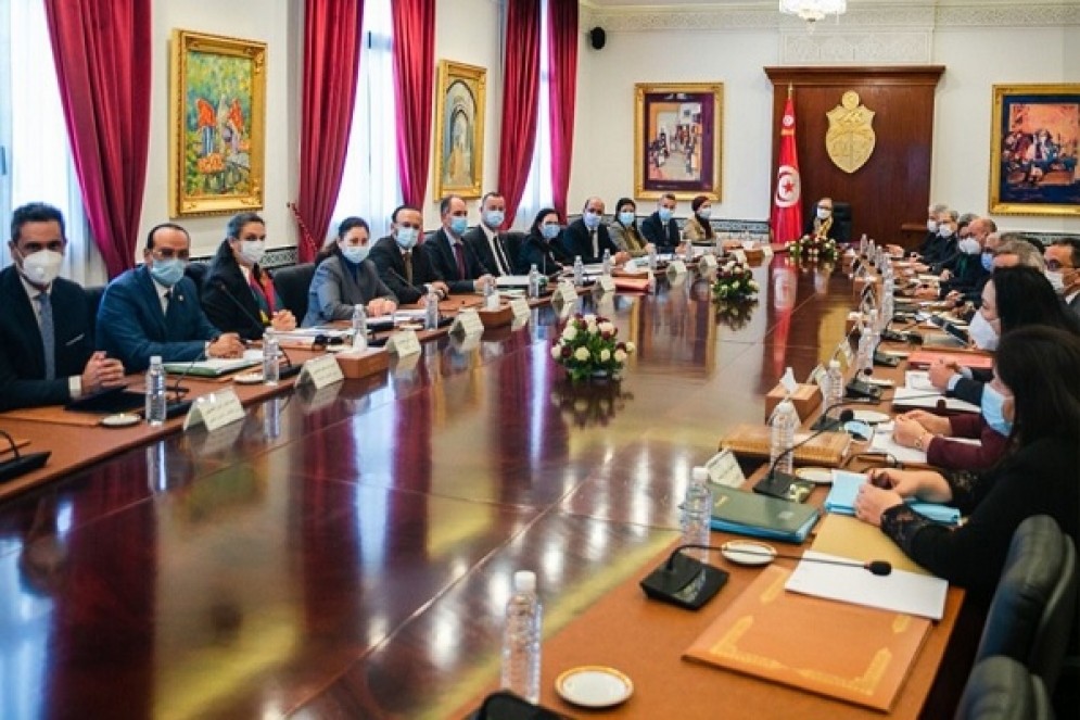 مجلس الوزراء يصادق على مجموعة من مشاريع المراسيم والأوامر الرئاسية