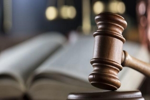 أحكام بين المؤبد والإعدام ضدّ 4 أشخاص قتلوا سائق تاكسي في &quot;براكاج&quot;