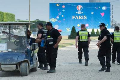 فرق أمنية تابعة للأنتربول في باريس لتأمين يورو 2016