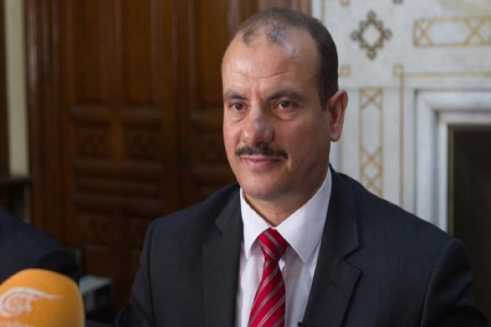 رئيس جمعيّة القضاة التونسيين يدعو إلى إجراء حوار وطني جامع وشامل