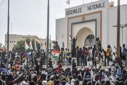 فرنسا تُخطط لاجلاء رعاياها من أراضي النيجر في أقرب وقت