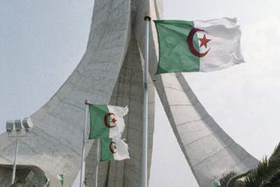 تدمير مخبأ للارهابيين شرقي الجزائر