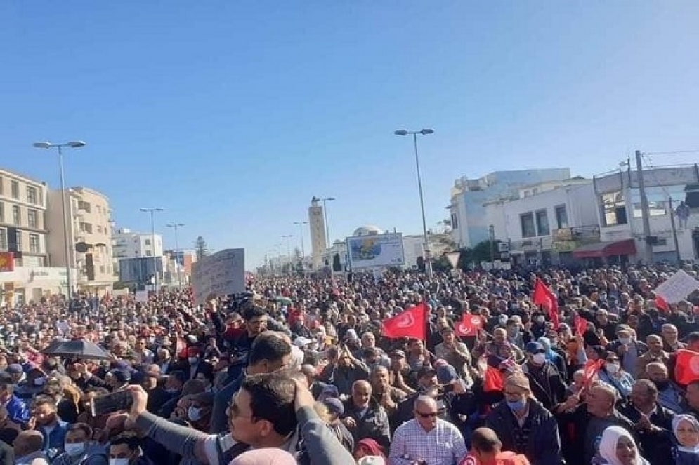 وزارة الداخلية : حجز أسلحة بيضاء ومواد مخدّرة في مسيرة باردو