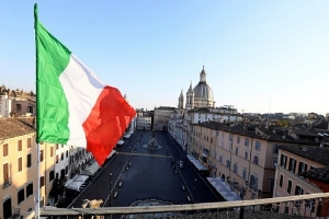 لأول مرة منذ أفريل: وفيات كورونا اليومية في إيطاليا  تتخطى الـ500