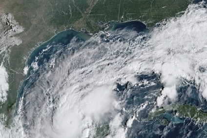 الصين ترفع حالة الطوارئ للمستوى الـ 4 بسبب الإعصار &quot;ماتمو&quot;