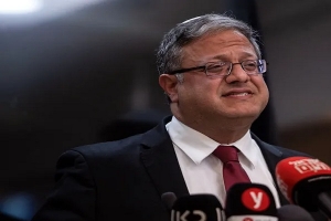 بن غفير يقترح على نتن-ياهو اعتقال أبو مازن وتصفية قادة السلطة حال اعتراف الأمم المتحدة بدولة فلسطينية