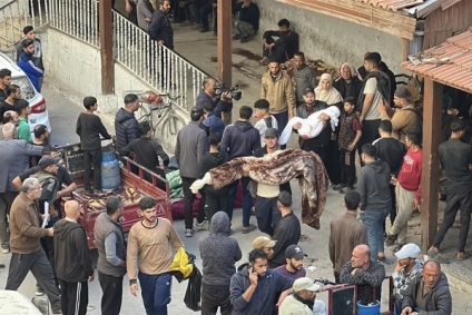 الاحتلال الصـ.ـهيوني يُواصل جرائمه...عشرات الشهداء بمجازر في غزة وخان يونس