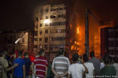 ﻿  مصر:العديد من الاصابات في حريق هائل في وسط القاهرة