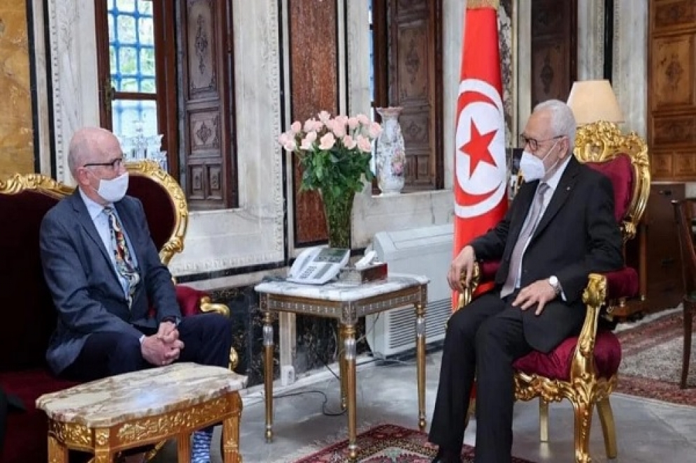 خلال لقائه بالغنوشي:سفير الاتحاد الأوروبي يؤكد أنّ الاتحاد  سيدعم تونس في مواجهة كورونا