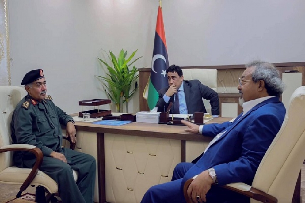 ليبيا: المنفي يلتقي القائد العام المؤقت &quot;للجيش الليبي&quot;