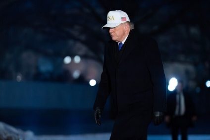 ترامب يطالب بضربة سريعة ضد إيران دون حرب طويلة.. ومستشاروه يحذرون من تداعيات واسعة