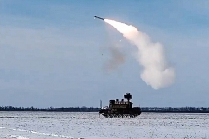 الدفاع الروسية تعلن توجيه ضربة دقيقة ومركّبة لمواقع الطاقة والصناعة العسكرية في أوكرانيا