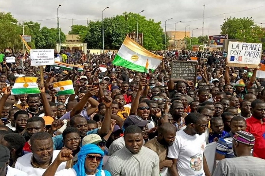 الجزائر ترفض طلبا فرنسيّا بفتح أجوائها أمام التدخل العسكري في النيجر