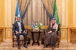 بن فرحان يجدّد رفض السعودية أي تهديد لأمن الصومال واستقراره