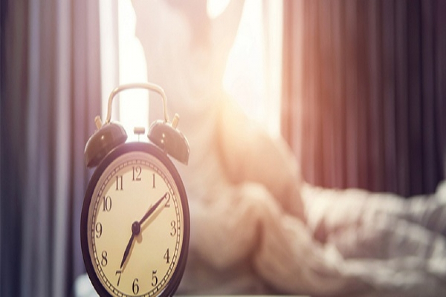 فوائد لا تحصى للاستيقاظ مبكرا…فغيّر موعد نومك