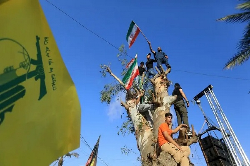 تقرير أمريكي: إيران تتجه لإعادة تسليح حزب الله وأنصار الله