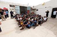 ليبيا:قوات خفر السواحل تعترض 850 مهاجرا في البحر