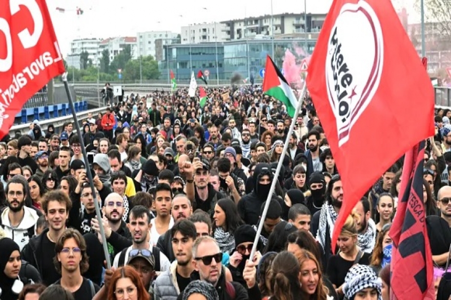 إيطاليا...200 ألف يتظاهرون في أنحاء البلاد دعما لغزة